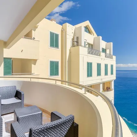 Falesia Paradise By Madeira Daire Funchal